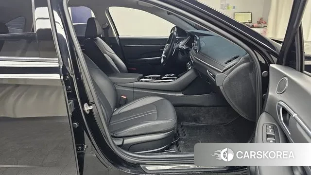 Hyundai Sonata (DN8) 2022 Черный из Кореи, фото 2