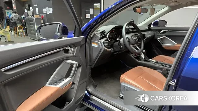 Audi Q3 (F3) 2022 Синий из Кореи, фото 2