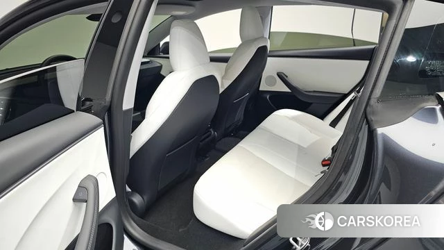 Tesla Model 3 2025 Серый из Кореи, фото 2