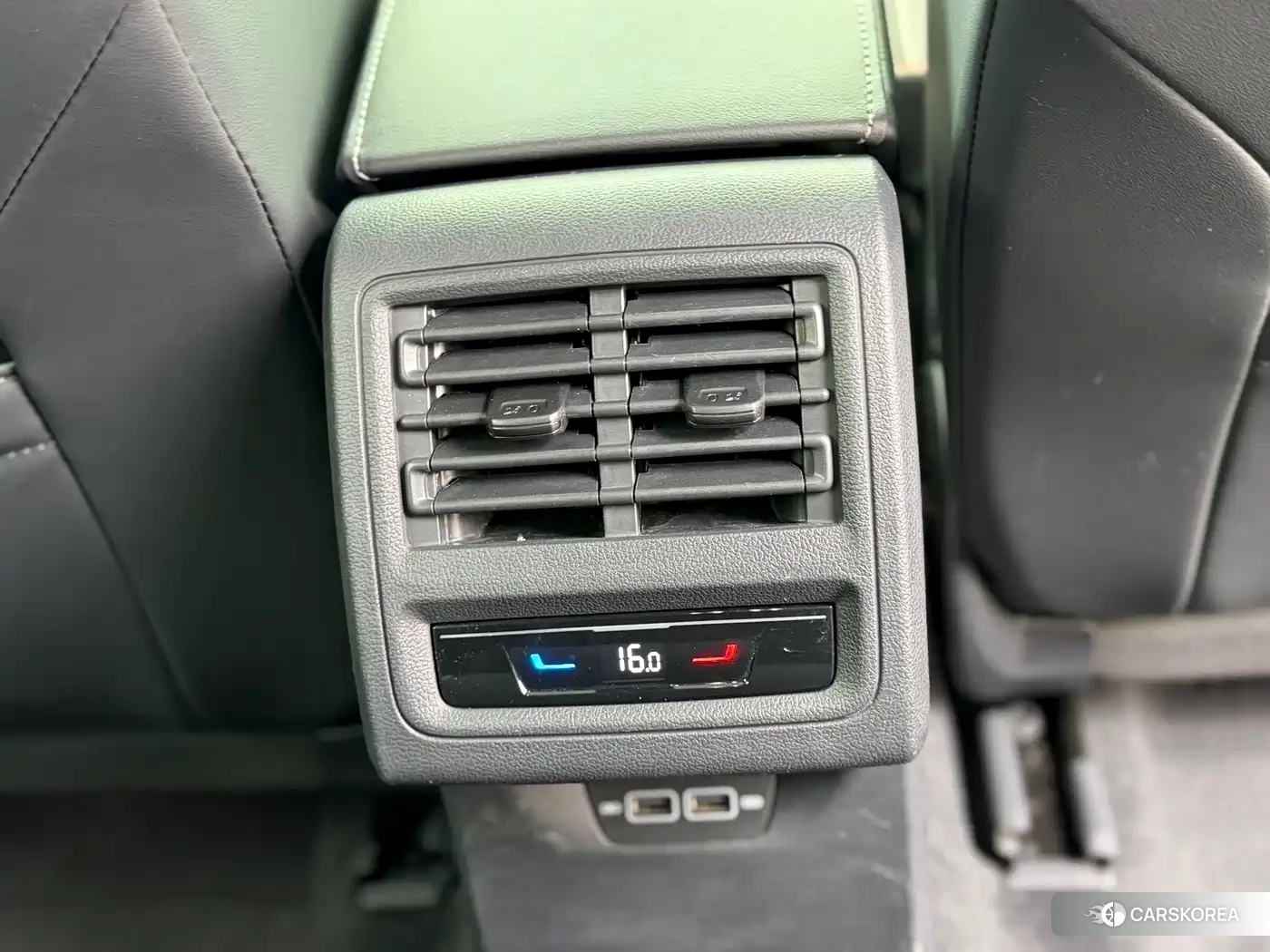 Volkswagen Golf 2022 Silver/gray из Китая, фото 2