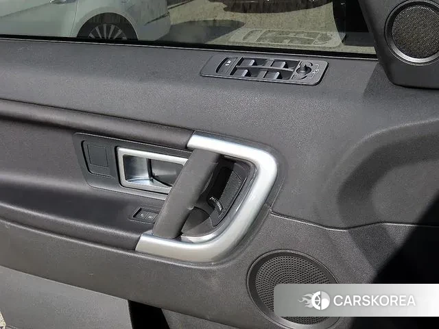 Land Rover Discovery Sports 2019 Белый из Кореи, фото 2