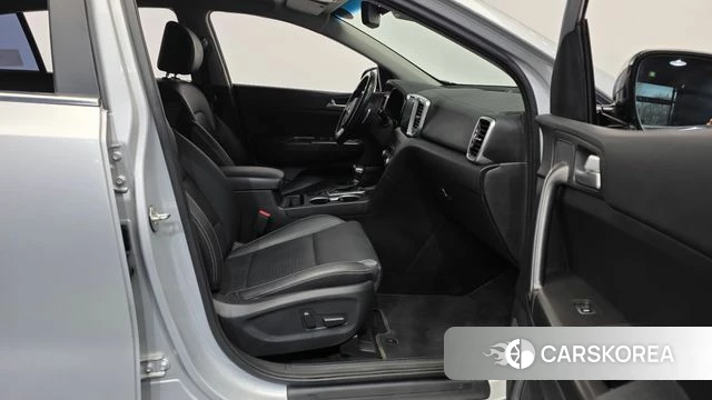 Kia Sportage The Bold 2020 Серебристо-серый из Кореи, фото 2