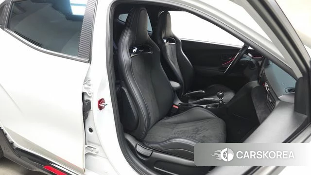 Hyundai Veloster (JS) 2020 Белый из Кореи, фото 2