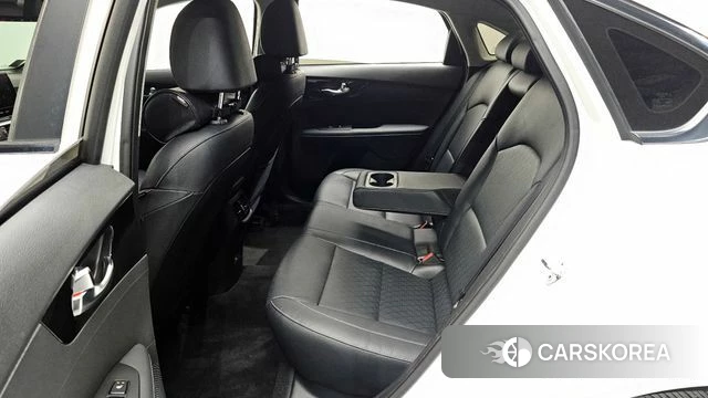 Kia The New K3 2nd generation 2022 Белый из Кореи, фото 2