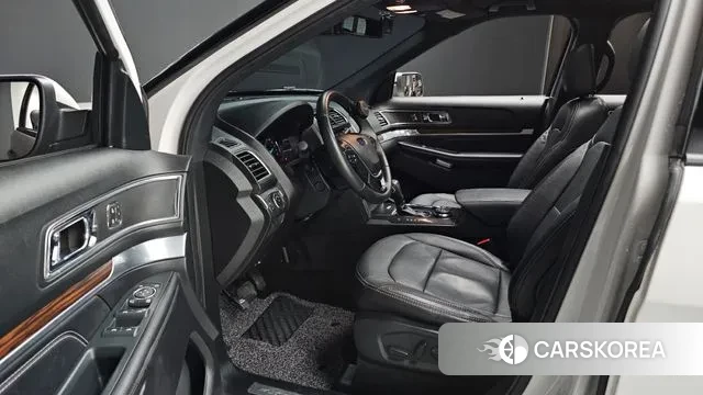 Ford Explorer 2019 Белый из Кореи, фото 2