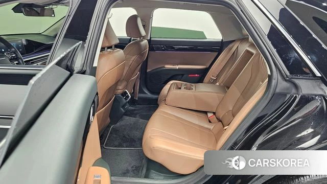 Hyundai Grandeur Hybrid (GN7) 2023 Черный из Кореи, фото 2