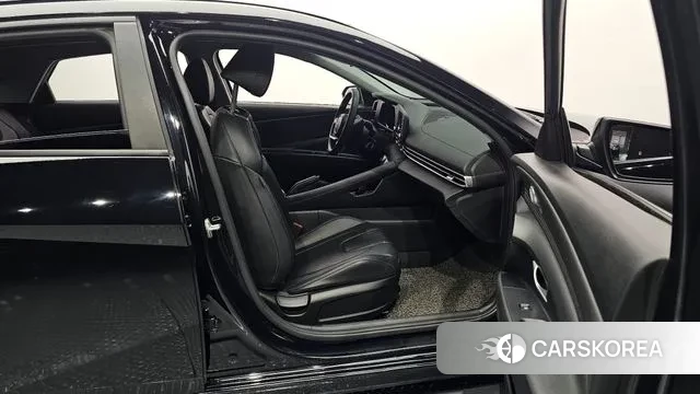 Hyundai Avante (CN7) 2021 Черный из Кореи, фото 2