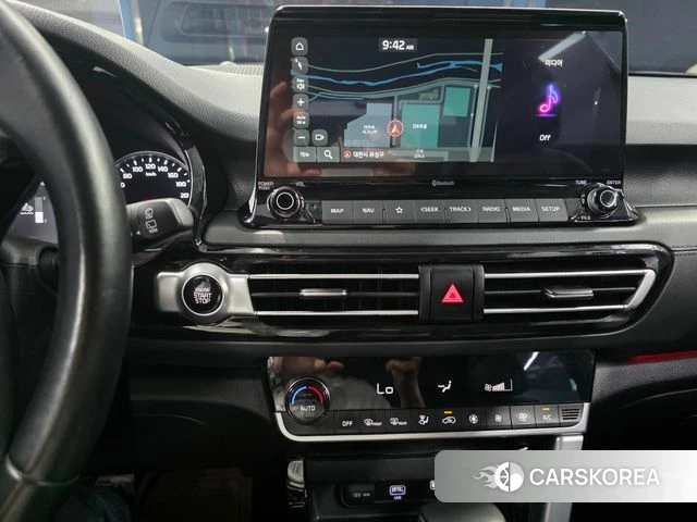 Kia Seltos 2022 Черный из Кореи, фото 2