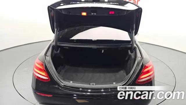 Mercedes-Benz E-Class W213 id 2531943 из Кореи 2