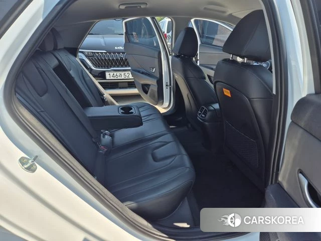 Hyundai Avante (CN7) 2022 Белый из Кореи, фото 2