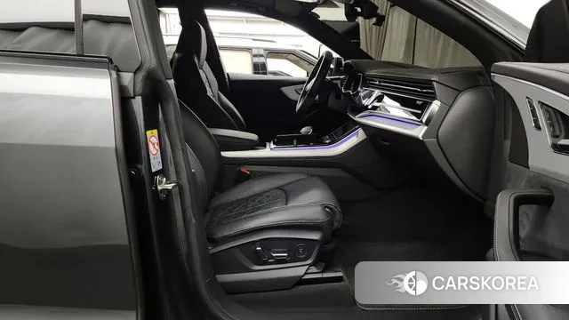 Audi Q8 (4M) 2023 Серый из Кореи, фото 2