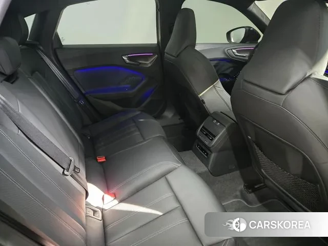 Audi A5 (B10) 2025 Черный из Кореи, фото 2