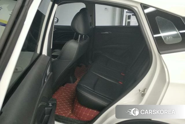 Nezha Automobile Nezha V 2023 Белый из Китая, фото 2