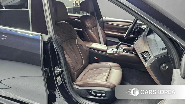 BMW 6 Series GT (G32) 2019 Черный из Кореи, фото 2