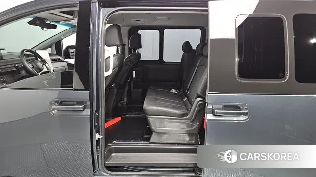 Hyundai Staria 2024 Серый из Кореи, фото 2