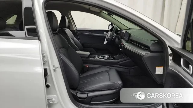 Kia The New K5 Hybrid 3rd generation 2024 Белый из Кореи, фото 2