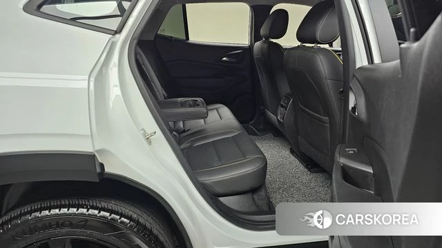 Chevrolet (GM Daewoo) Trax Crossover 2023 Белый из Кореи, фото 2