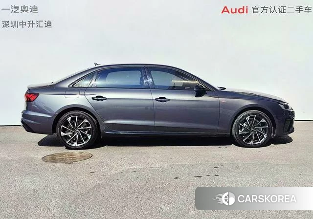 Audi A4L 2023 Темно-серый из Китая, фото 2