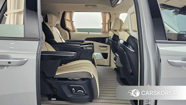 Kia The New Carnival 4th Generation 2026 Серебристо-серый из Кореи, фото 2