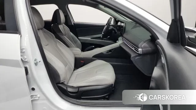 Hyundai Avante (CN7) 2022 Белый из Кореи, фото 2