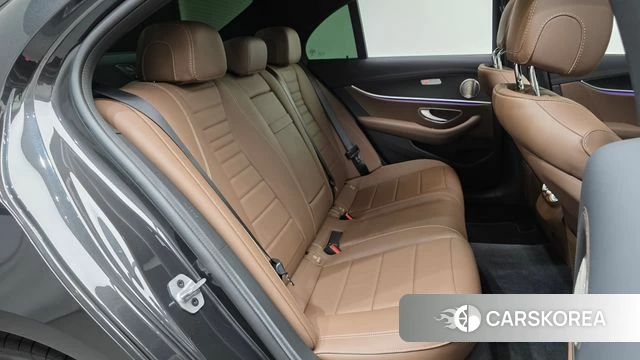 Mercedes-Benz E-Class W213 2023 Серый из Кореи, фото 2