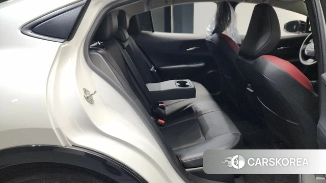 Toyota Prius 5th Generation 2024 Белый из Кореи, фото 2