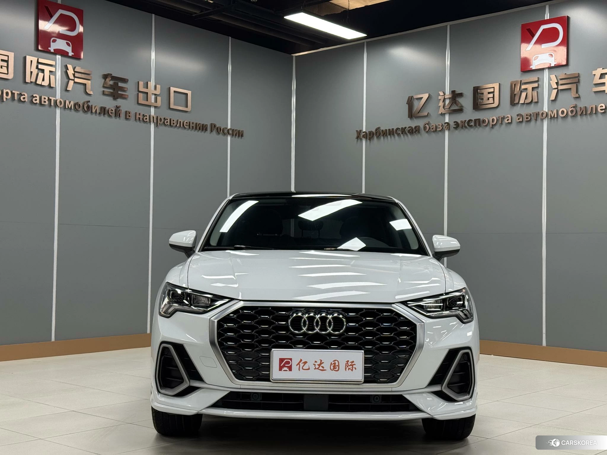Audi Q3 Sportback 2021 Белый из Китая, фото 2