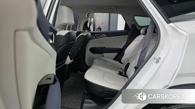 Kia Sportage 5th Generation 2024 Белый из Кореи, фото 2