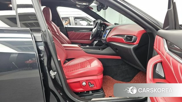 Maserati Levante 2019 Черный из Кореи, фото 2