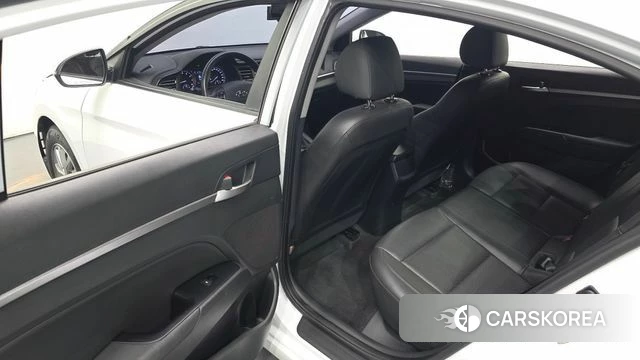 Hyundai The New Avante AD 2019 Белый из Кореи, фото 2