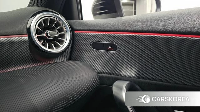 Mercedes-Benz A-Class W177 2022 Черный из Кореи, фото 2