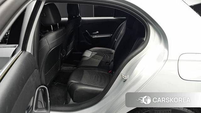 Mercedes-Benz A-Class W177 2019 Серебряный из Кореи, фото 2