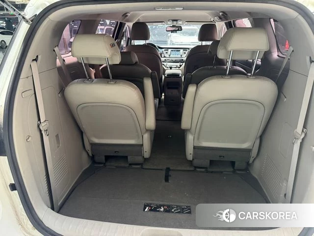 Kia The New Carnival 2018 Белый из Кореи, фото 2