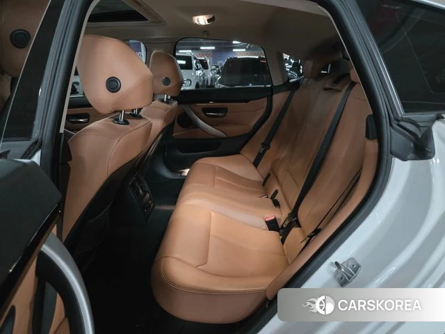 BMW 4 Series (F32) 2018 Белый из Кореи, фото 2