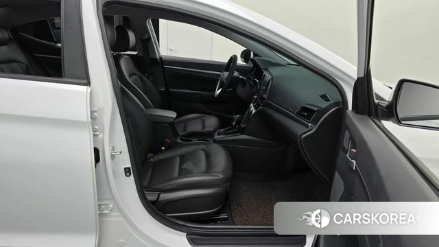 Hyundai The New Avante AD 2019 Белый из Кореи, фото 2