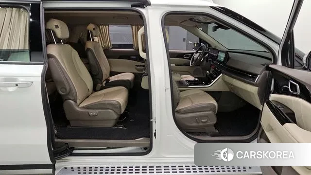 Kia Carnival 4th generation 2021 Белый из Кореи, фото 2