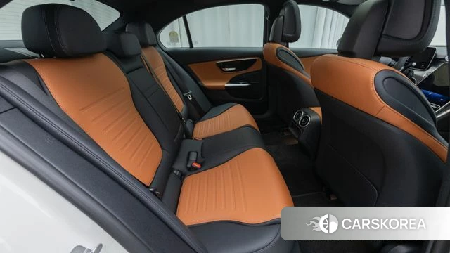 Mercedes-Benz C-Class W206 2025 Белый из Кореи, фото 2