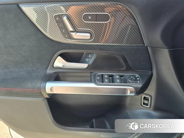 Mercedes-Benz GLB-Class X247 2021 Белый из Кореи, фото 2