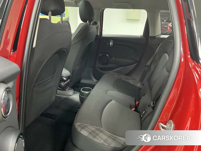 MINI Unknown 2018 Красный из Китая, фото 2