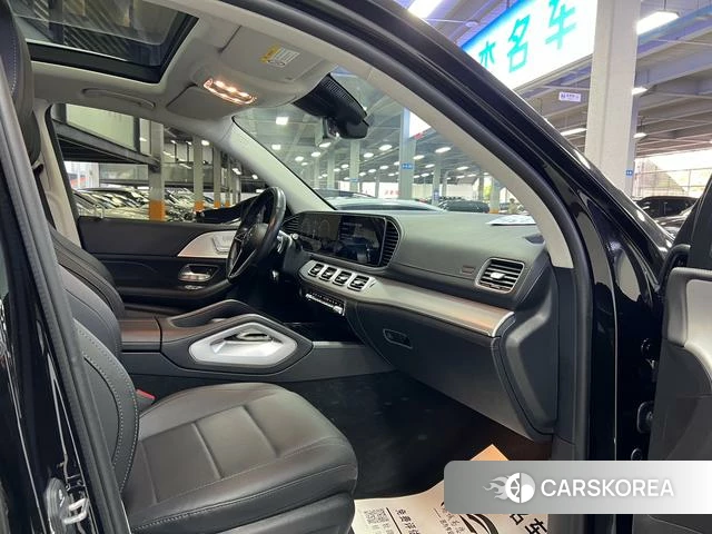 Mercedes-Benz GLE (import) 2023 Черный из Китая, фото 2