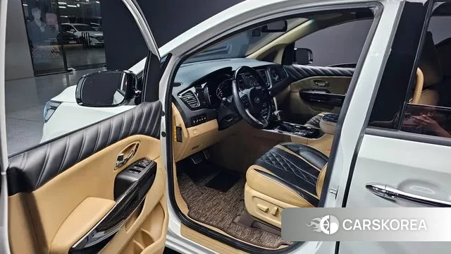 Kia The New Carnival 2019 Белый из Кореи, фото 2