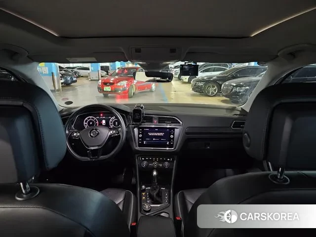 Volkswagen Tiguan second Generation 2018 Белый из Кореи, фото 2