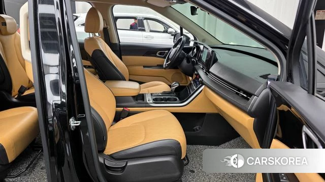 Kia Carnival 4th generation 2021 Черный из Кореи, фото 2