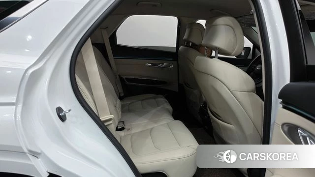 Genesis GV70 2025 Белый из Кореи, фото 2