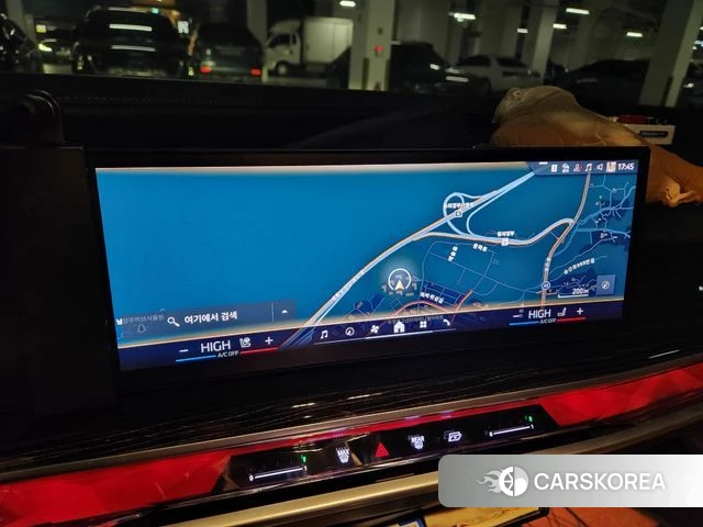 BMW 7 Series (G70) 2025 Белый из Кореи, фото 2