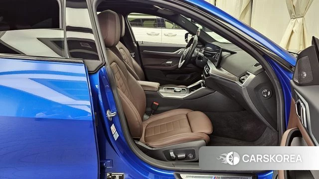 BMW i4 2023 Синий из Кореи, фото 2