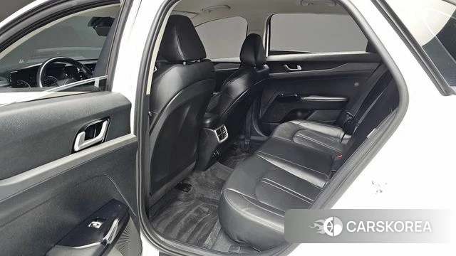 Kia K5 3rd generation 2022 Белый из Кореи, фото 2
