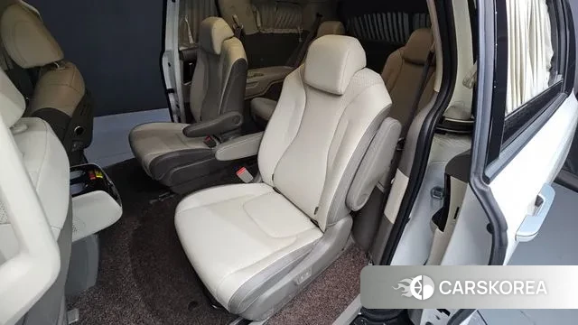 Kia Carnival 4th generation 2021 Белый из Кореи, фото 2