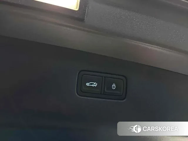 Genesis GV70 2022 Серебристо-серый из Кореи, фото 2