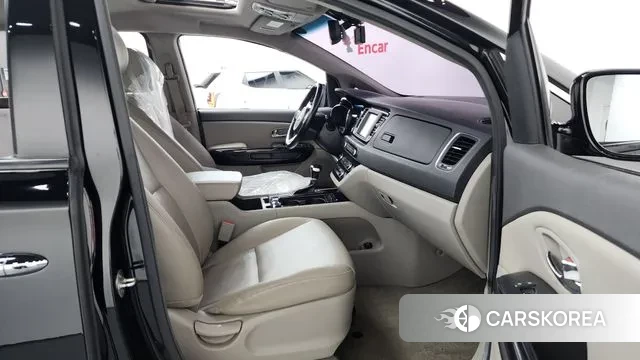 Kia All New Carnival 2018 Черный из Кореи, фото 2